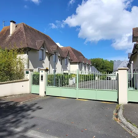 Maison De Pour 6 Personnes A 600m De La Avec Terrasse Et Jardin, Ideale En Famille - Fr-1-788-13 Ferienhaus Merville-Franceville-Plage