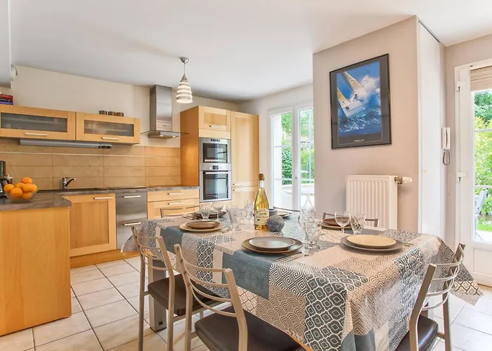 Maison De Pour 6 Personnes A 600m De La Avec Terrasse Et Jardin, Ideale En Famille - Fr-1-788-13 * 玛维尔弗朗斯维尔