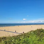 Vakantiehuis Maison De Pour 6 Personnes A 600m De La Avec Terrasse Et Jardin, Ideale En Famille - Fr-1-788-13 Merville-Franceville-Plage